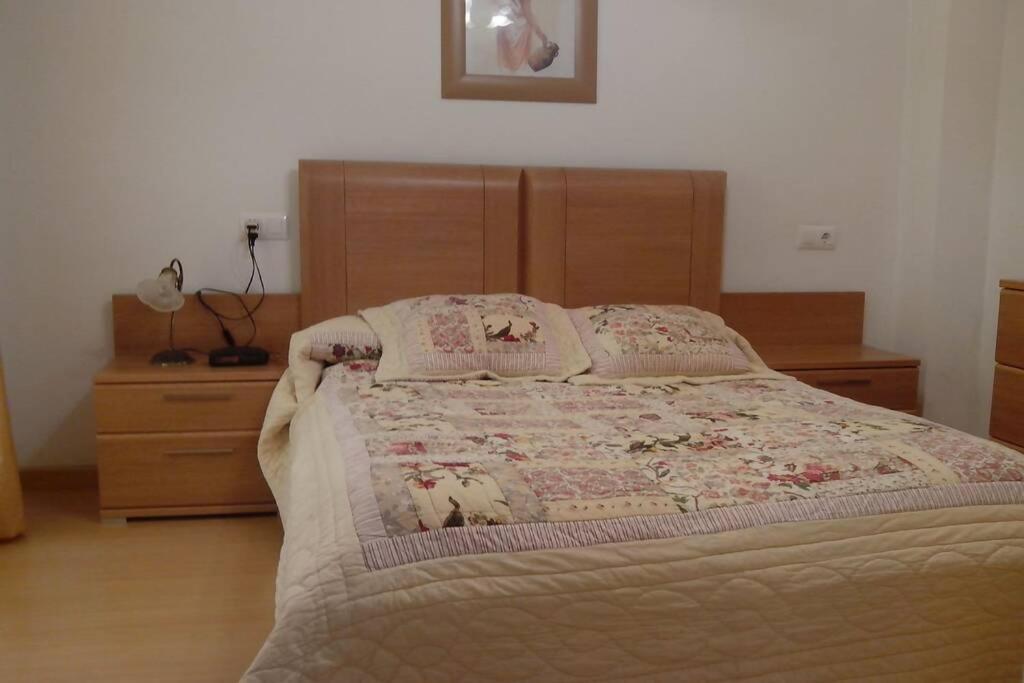 Bonito De 3 Hab. Con Jardin Apartment Roses