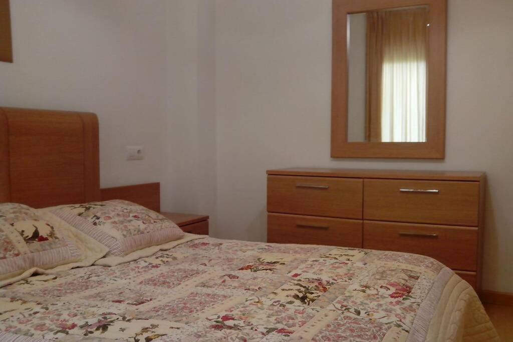 Apartment Bonito De 3 Hab. Con Jardin Roses