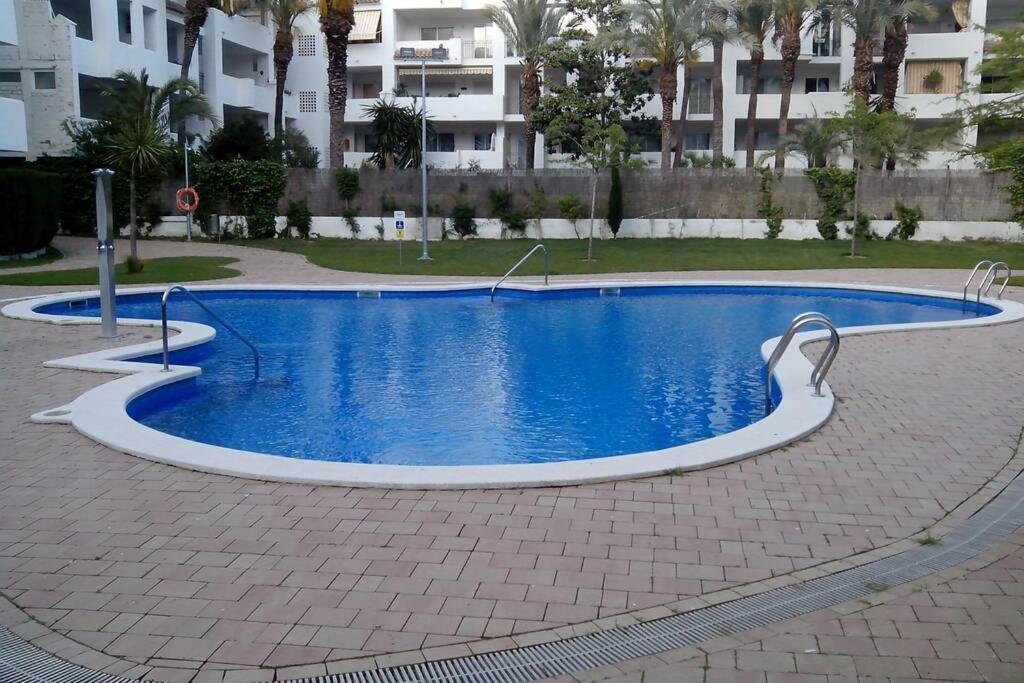 Bonito De 3 Hab. Con Jardin Apartment Roses