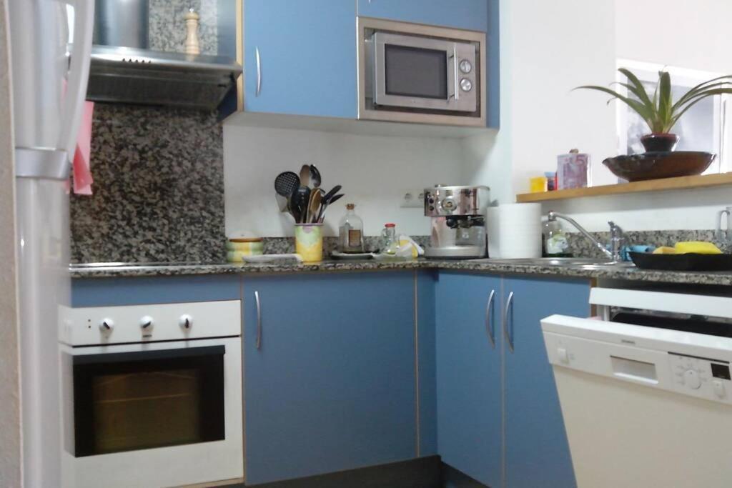 Apartment Bonito De 3 Hab. Con Jardin