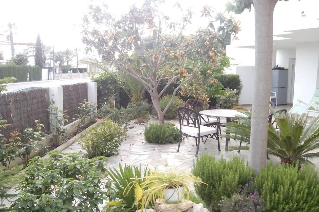 Bonito De 3 Hab. Con Jardin Appartement Roses